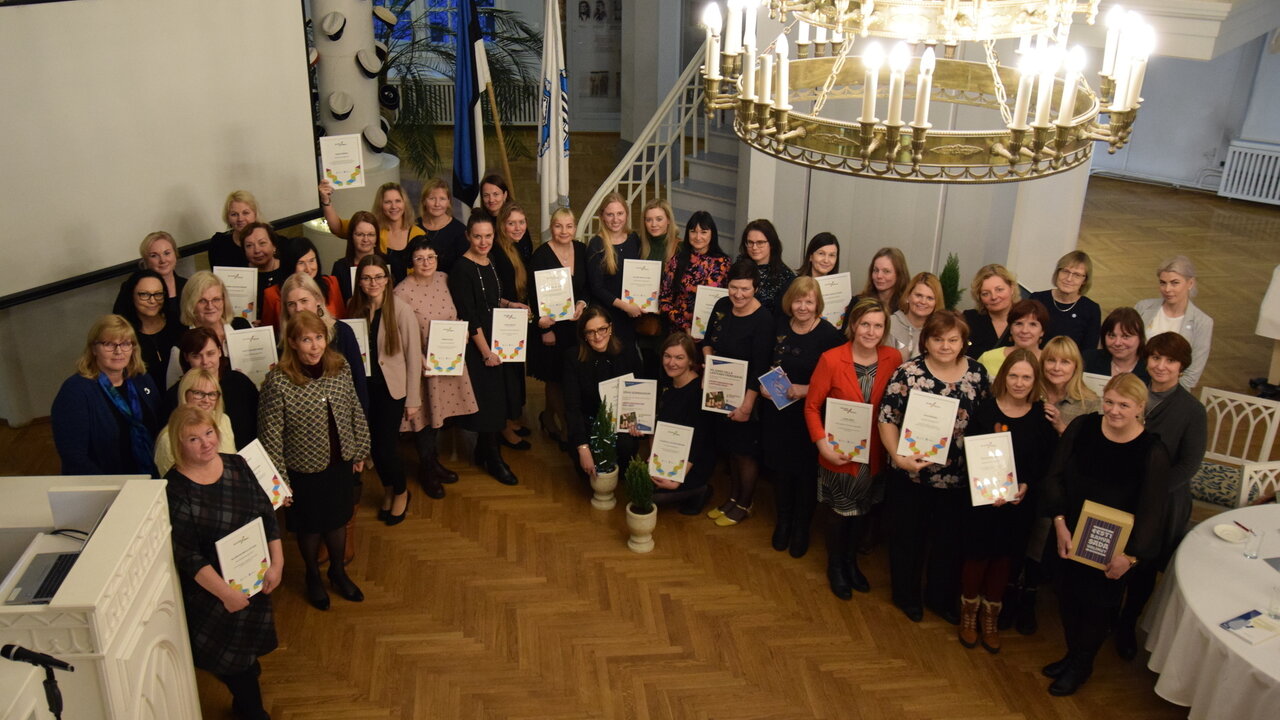 &Uuml;hisfoto tunnustusprogrammis osalenud haridusasutustega.