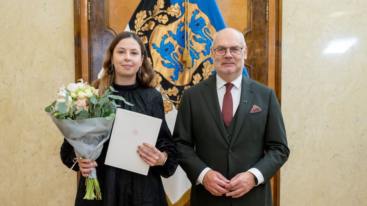 Mari-Liis Nummert ja president Alar Karis